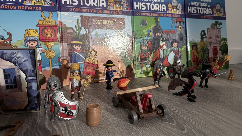 Playmobil prisao medieval + 9 bonecos + catapulta +acessorios+livros
