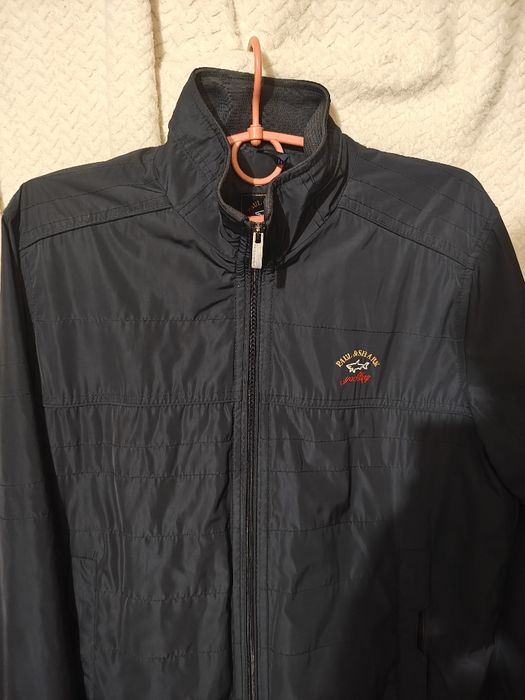 Куртка в отличном состоянии! Носил полгода, стала мала