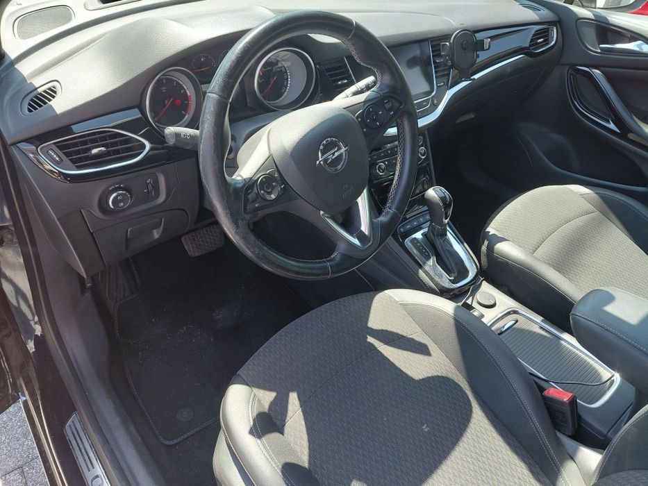 Opel Astra 1.6 Turbo AT Elite
