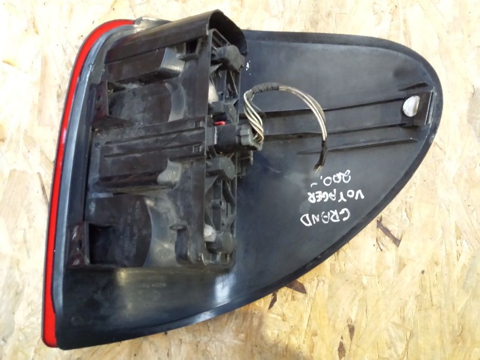 Lampa/ reflektor tylny lewy prawy Chrysler Voyager