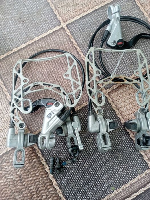 Shimano гідравлічні гальма Deore,Magura