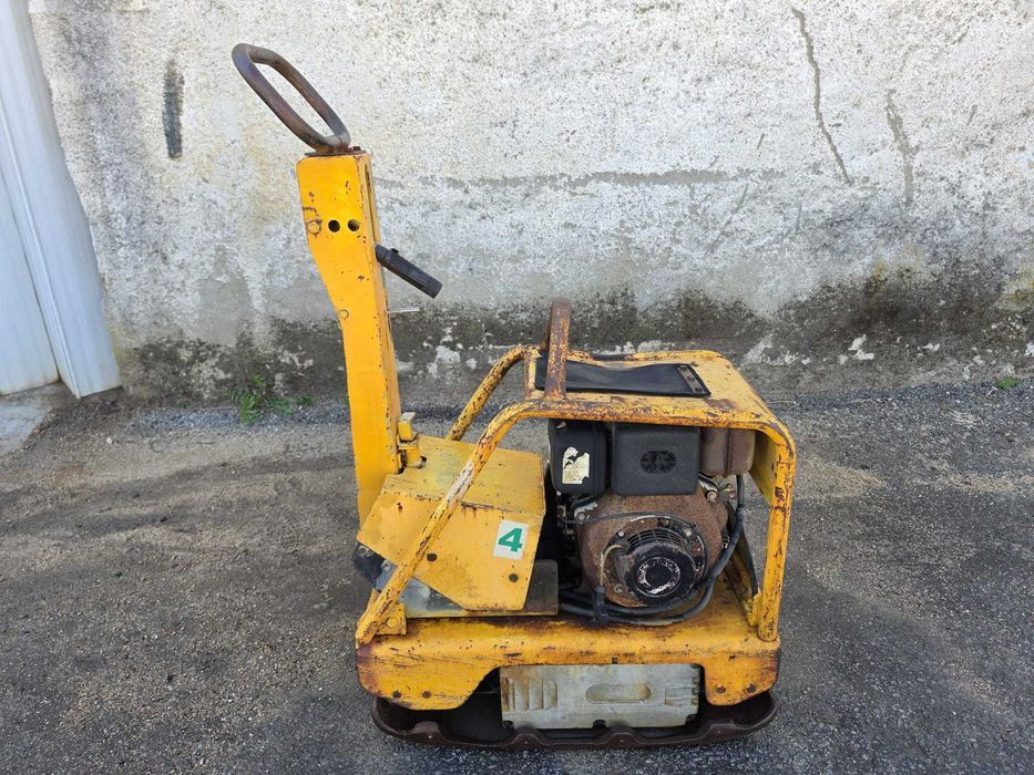 Placa Compactadora / Vibratória Meiwa RP300 - Motor a gásoleo Yanmar - Arranque elétrico