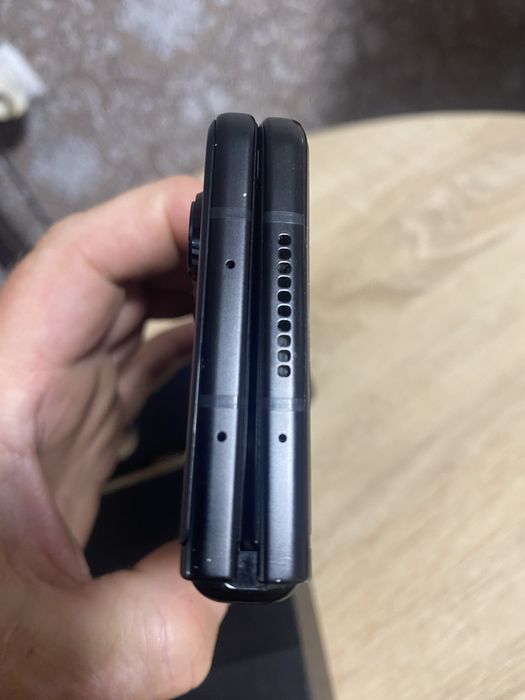 Samsung GalaxyZ fold3 12/512 5G duos .