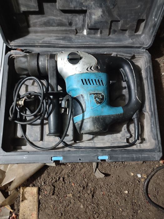 Перфоратор в гарному стані