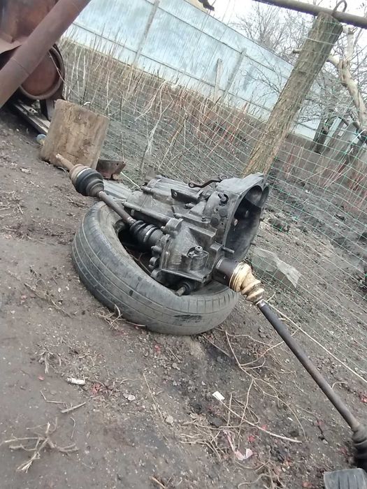 Коробка Славута в зборе