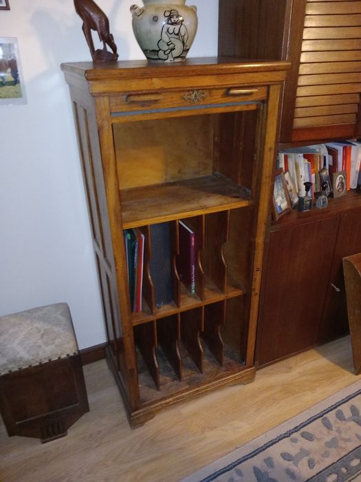 Armário de escritório com porta deslizante