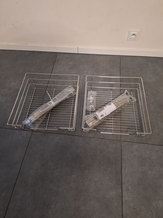 Metolalowy koszyki pod szafki organizer na przybory  do zabudowy