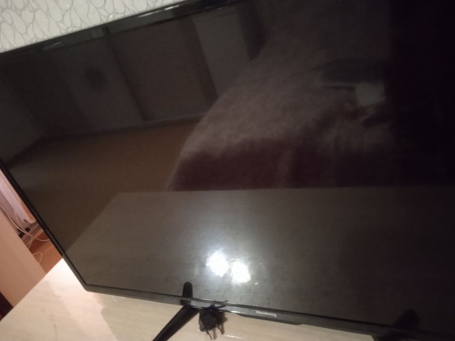 Телевизор Elenberg,32