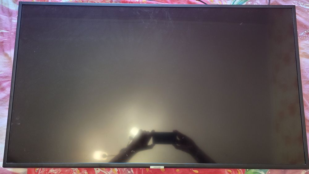Телевізор Samsung ue43nu7120u не роб екран