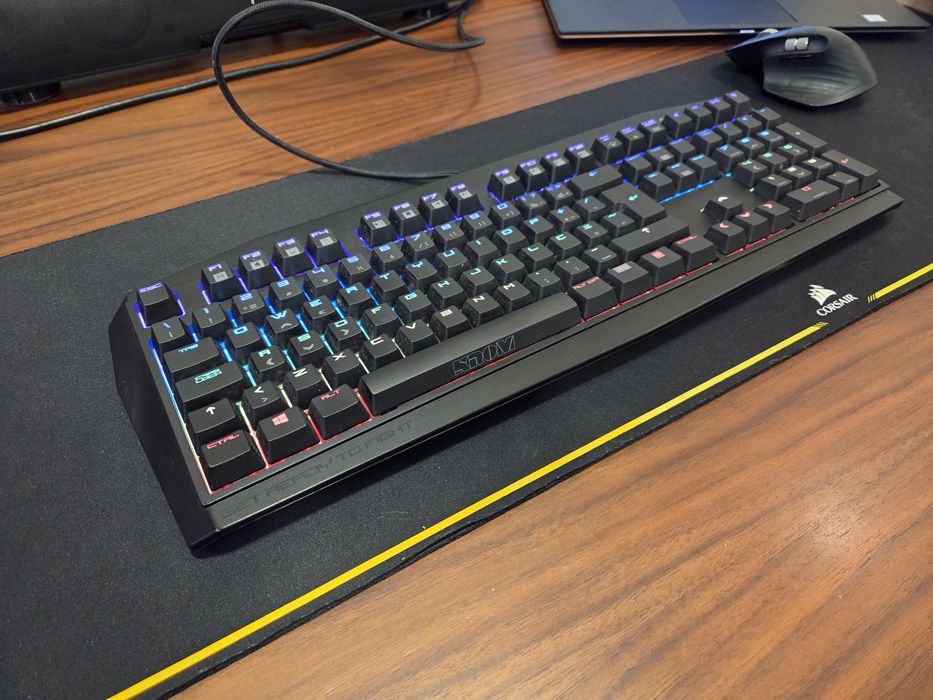 Teclado mecânico Nox Krom Kratos