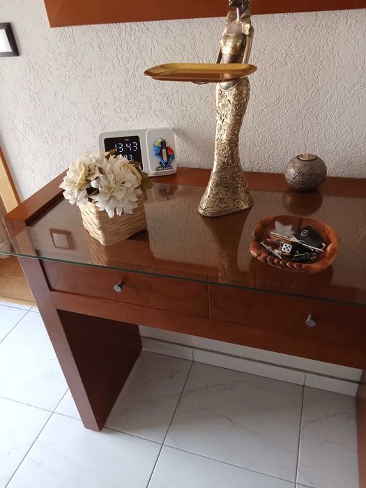 Móvel consola com espelho para entrada