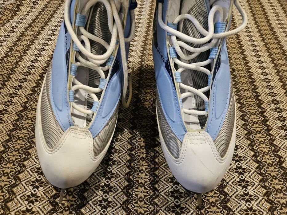 Коньки Ковзани Roces практично нові практически новые