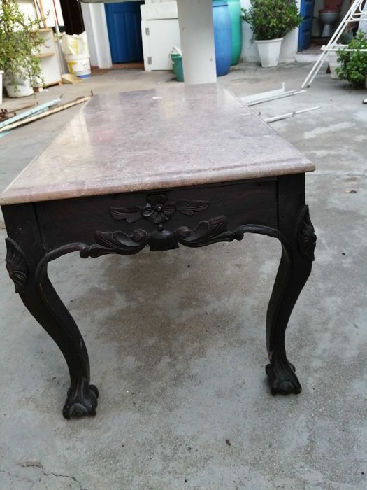 mesa pequena de sala muito  antiga , ver fotos , ler anuncio