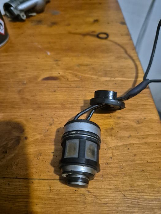 Форсунка Моноинжектор Nissan Primera p10 2.0