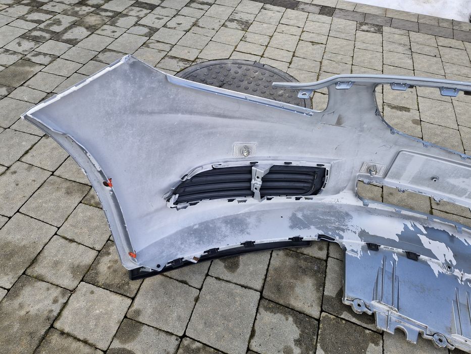 Бампер передній Opel Insignia A дорестайл