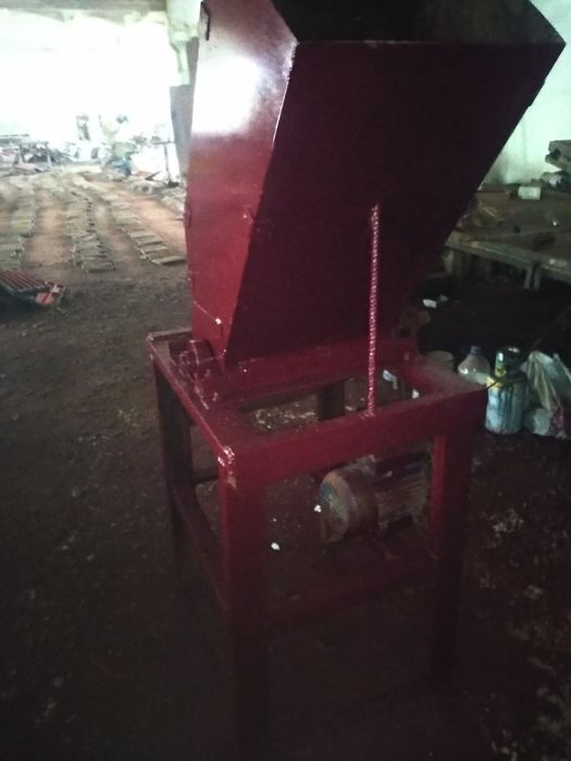 Дробілка для відходів Пластику , полістеролу і ТД