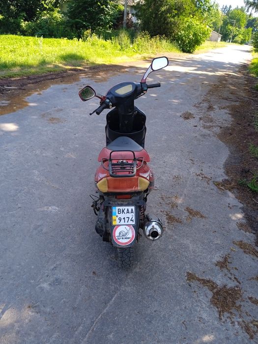 Продам скутер в робочому стані кого цікавить звиртайтесь за номером