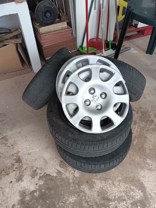 Jantes e peneus Peugeot 207