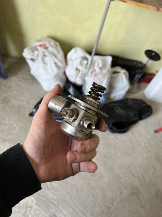 ТНВД / Паливний насос BMW / MINI Cooper 1.6 Turbo (N14 N18 N20) Bosch 13517588461