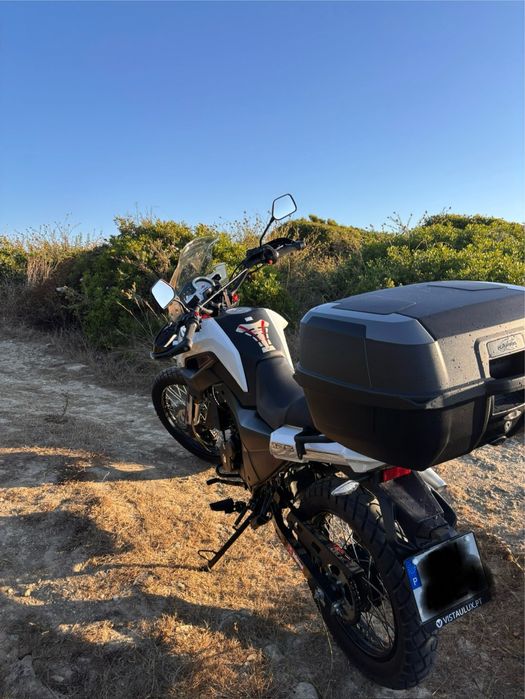 SWM ATX125 como nova