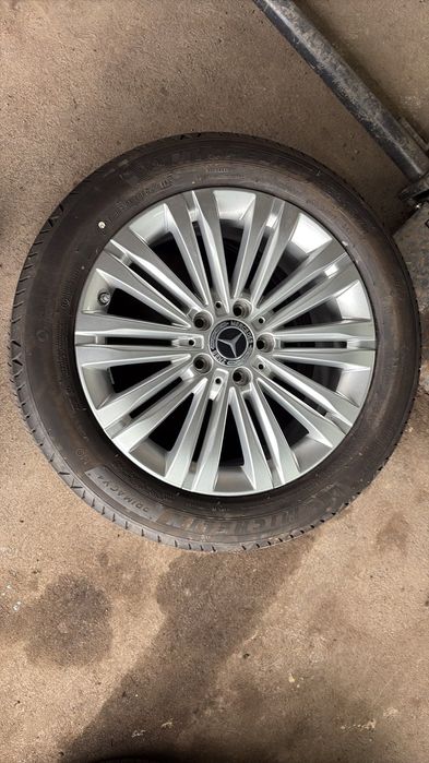 4x Oryginalne alufelgi Mercedes C-Klasa W206 + Michelin Primacy 4