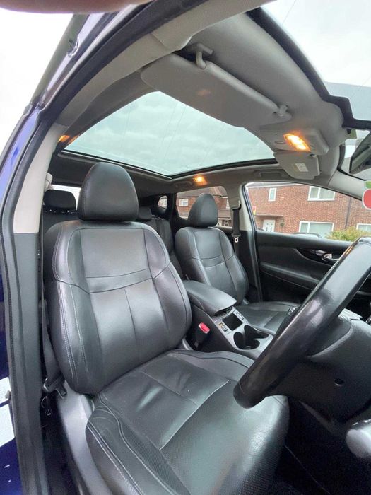 Nissan Qashqai 1.5 dCi Tekna (Inglês)