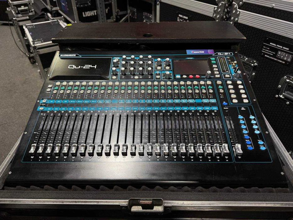 Цифровий мікшерний пульт Allen & Heath Qu-24, Стейджбокс AR2412