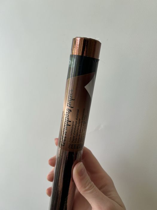 Глянцевий папір для упаковки подарунків