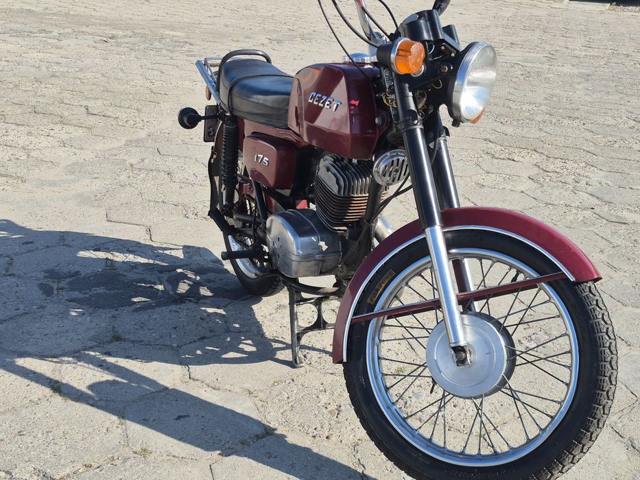 Motocykl Cz 175 1986r.