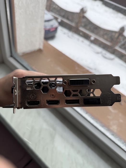ПРОДАМ! Відеокарта MSI gtx 1060 6gb
