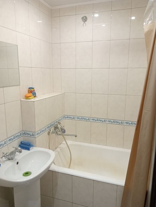 Реальная. Продам 1 кв-у  Победы, 76