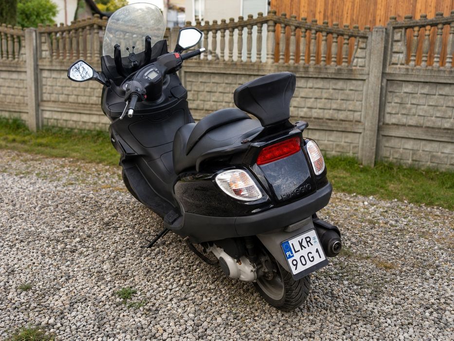 Piaggio X9 Evolution 125 cm, kat B, kufer, dwa kaski.