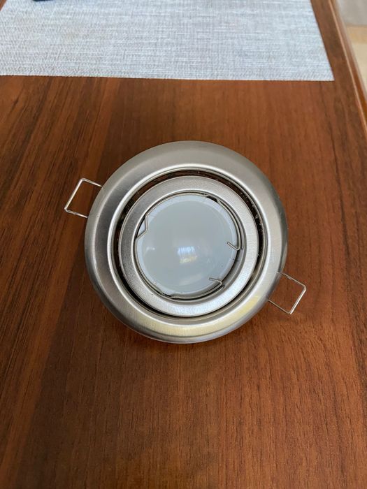 Oprawa Podtynkowa Halogenowa Led Ruchoma - 14 szt. kompletne.