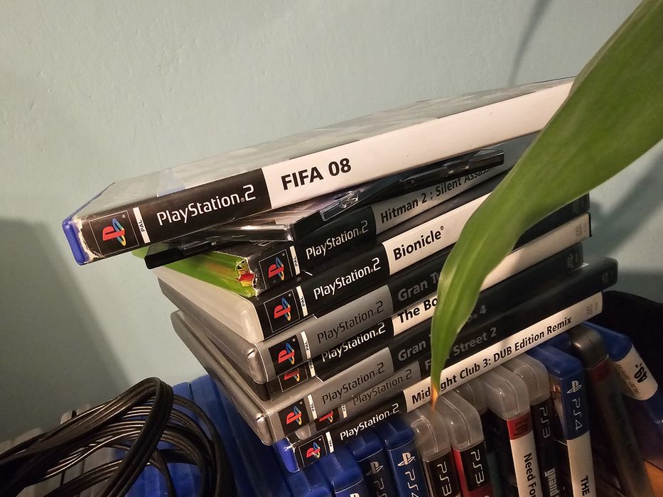 Gry PS2 midnight club 3 bouncer Hitman 2 gran turismo 4 FIFA street 2