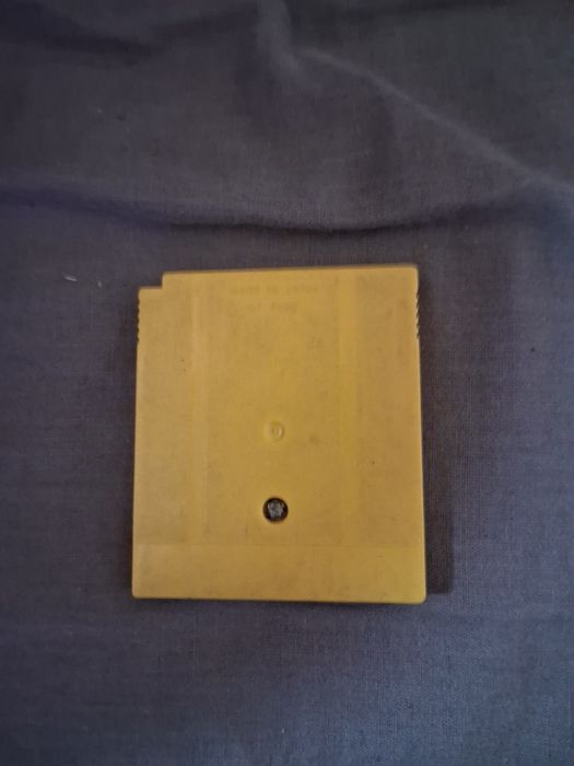 Cartoucho Pokémon versão amarelo