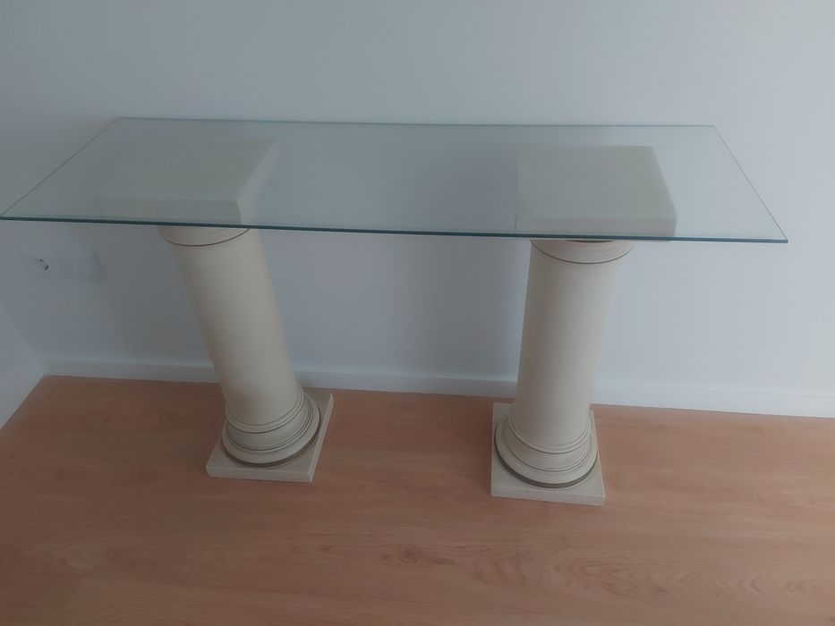 Mesa entrada e espelho