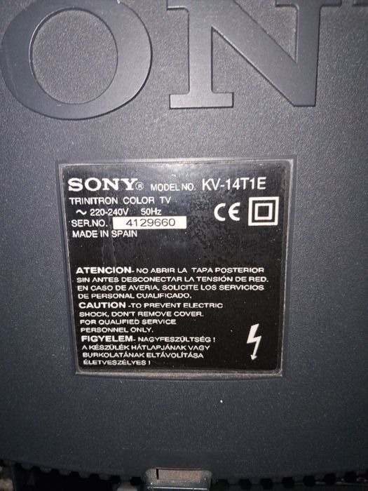 Sony Trinitron de 14 polegadas (modelo KV-14T1E)