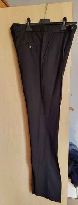 Spodnie od garnituru