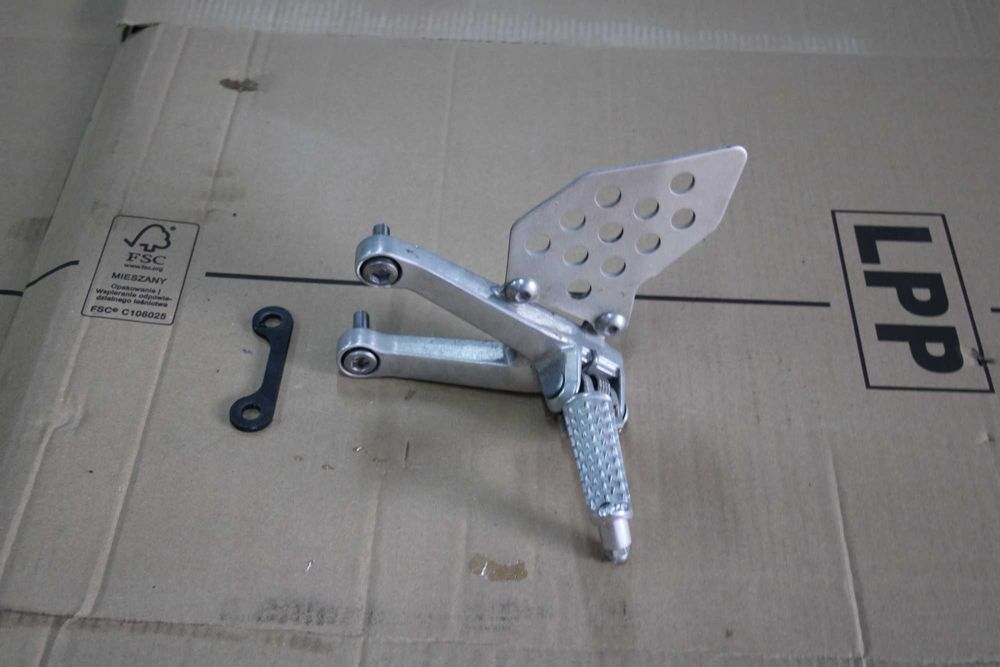 Set Lewy Podnóżek Honda CBR 600RR PC69 24-26 2024