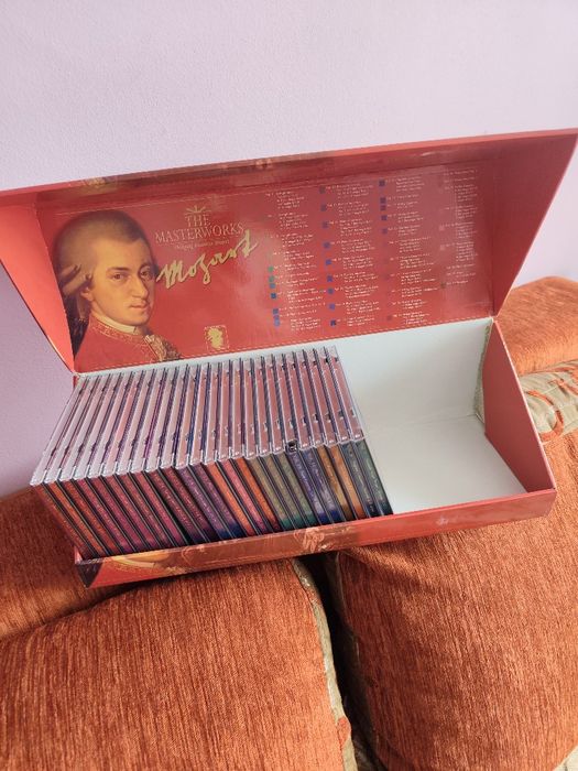 Сборник лучших мюзиклов на 6 CD, коллекционное издание , 2006 год.