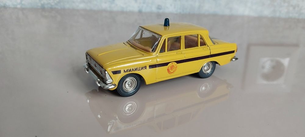 А8 м.и. капля. Модель москвич 412 ГАИ милиция СССР масштаб 1.43