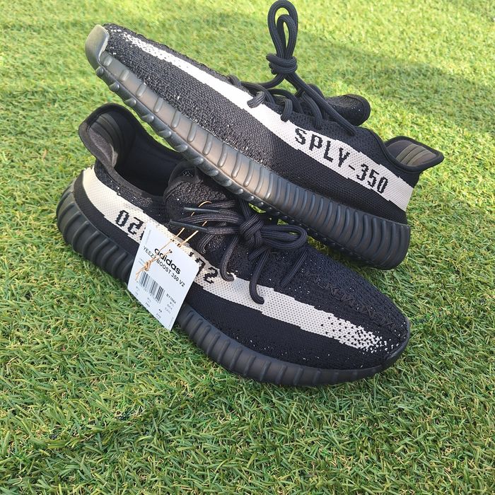 Yezzy 350 V2 oreo