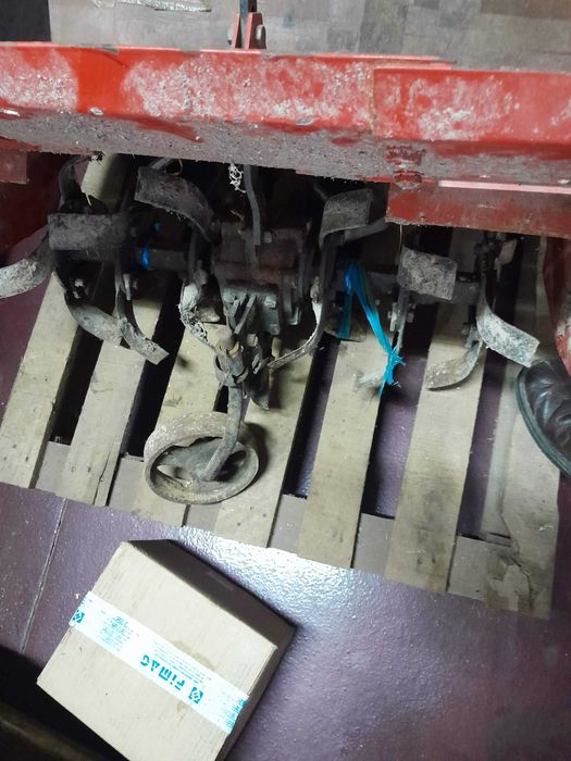 Motocultivador Barbieri Com Pente e Frese