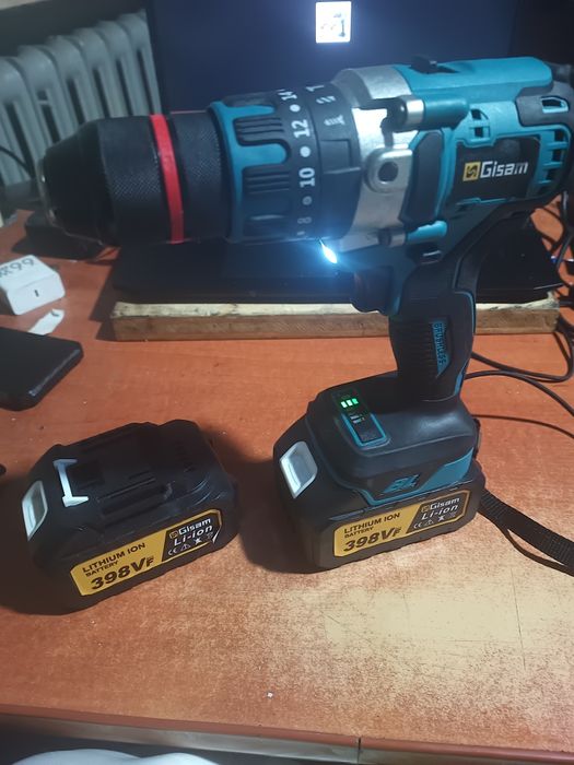 Wkrętarka udarowa 2 baterie 3Ah + ładowarka bat, Makita