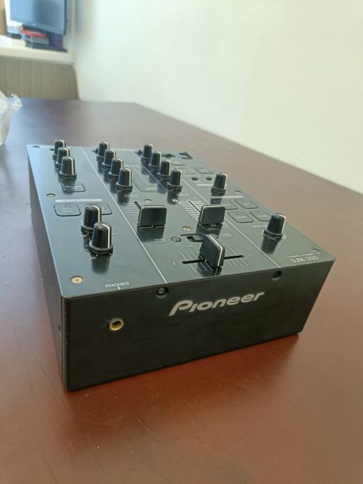 Микшерный пульт для DJ Pioneer DJM-350: 8 000 грн. - Студійне