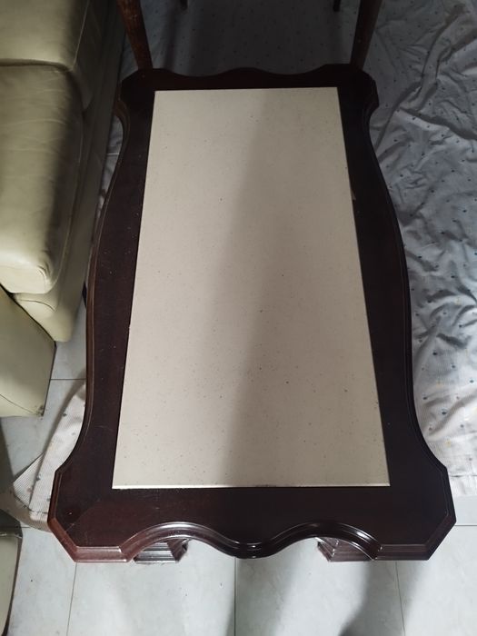 Mesa de Sala em Mogno