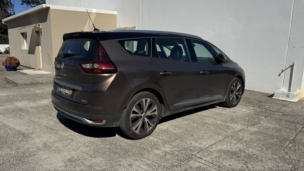 Renault grand scenic 1.5 dci hybrid assist