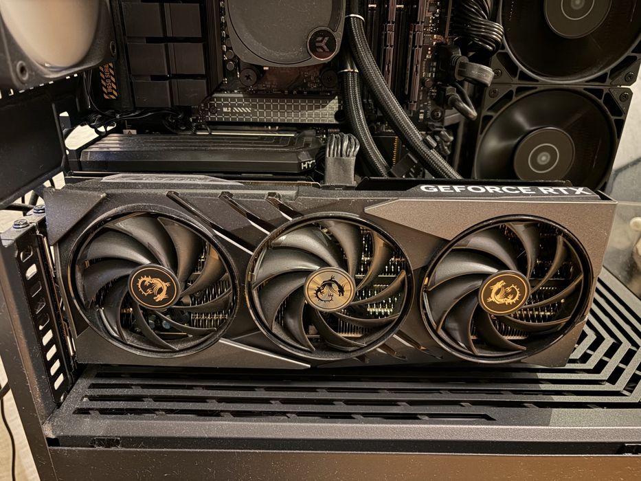 MSI GeForce RTX 4070 SUPER 12G (терміново)