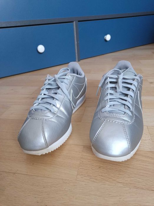 Жіночі кросівки снікерси Nike Cortez | розмір 40