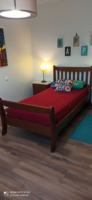 Cama madeira maciça "cerne"com colchão